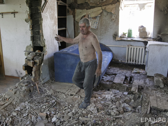 Москаль: В результате непрерывных обстрелов Станицы Луганской погибла мирная жительница, разрушены дома