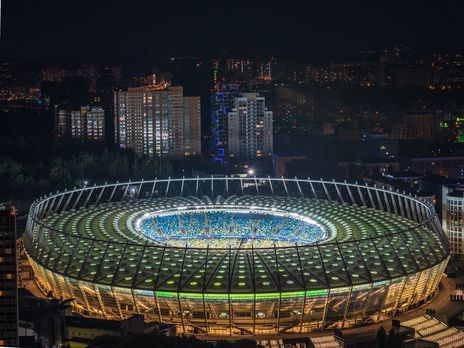 Переговоры кандидатов в президенты Украины о дебатах на стадионе продолжаются, результат будет до конца дня – НСК 