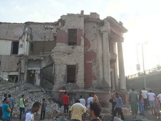 В Каире у итальянского консульства прогремел взрыв
