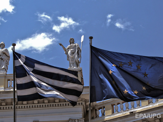 Еврогруппа сегодня возобновит переговоры по Греции