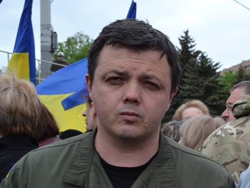Семенченко: События в Мукачево могут быть провокацией, в которую втянули "Правый сектор", чтобы отвлечь внимание от изменений Конституции и сдачи Широкино
