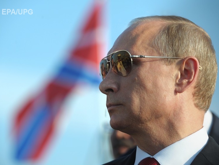 Путин сократил 110 тыс. сотрудников МВД России