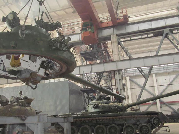 В Харькове передали восемь отремонтированных танков украинской армии
