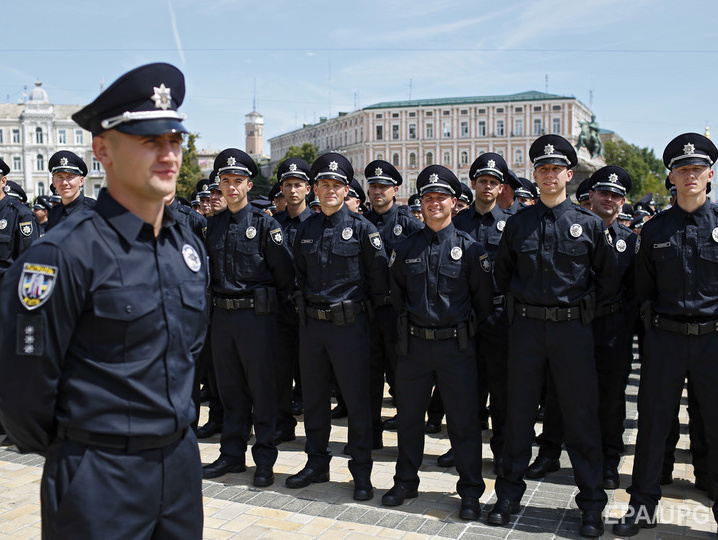 Рада разрешила Гройсману подписать закон о национальной полиции