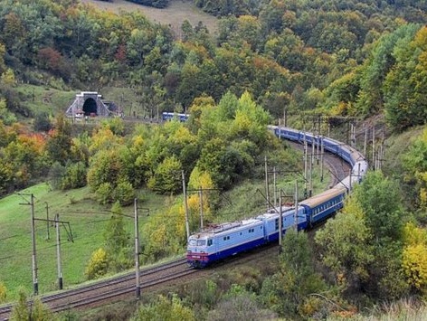 Замминистра инфраструктуры Омелян: Неизвестные стреляли в часового у железнодорожного тоннеля через Карпаты