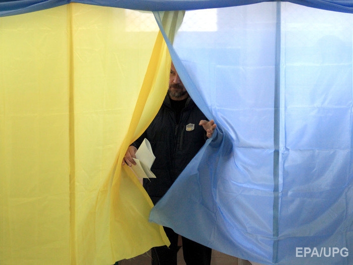 Европарламент: Внутренние переселенцы в Украине должны иметь право голоса на местных выборах