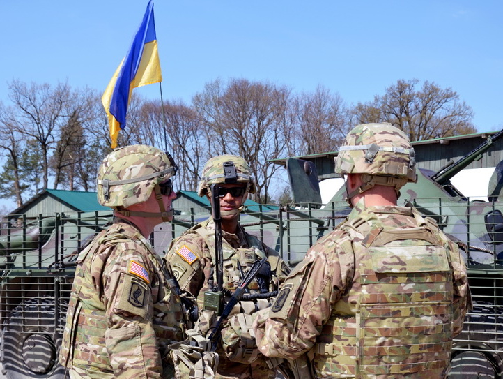 Госдеп США: Американские инструкторы будут готовить военнослужащих украинской армии