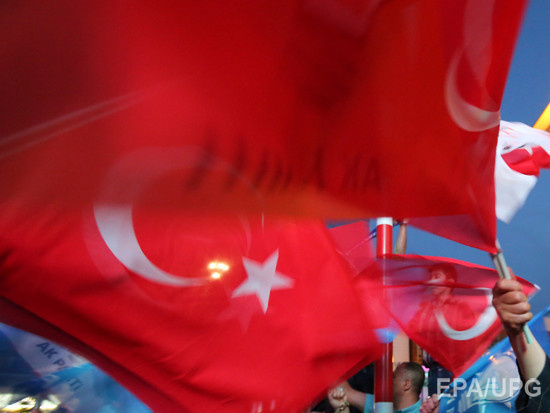 Власти Турции обещают поддержку крымским татарам