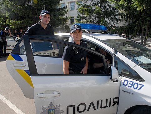МВД Украины: Национальная полиция полностью сменит милицию через три месяца
