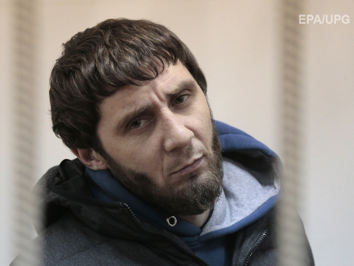 СМИ: Киллер, застреливший Немцова, держал оружие в левой руке