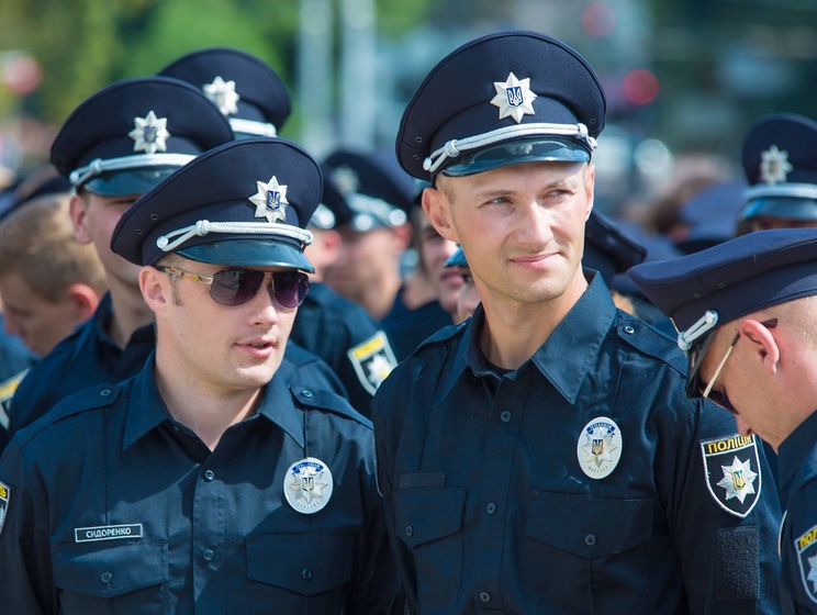 Закон о Национальной полиции опубликован в "Голосе Украины"
