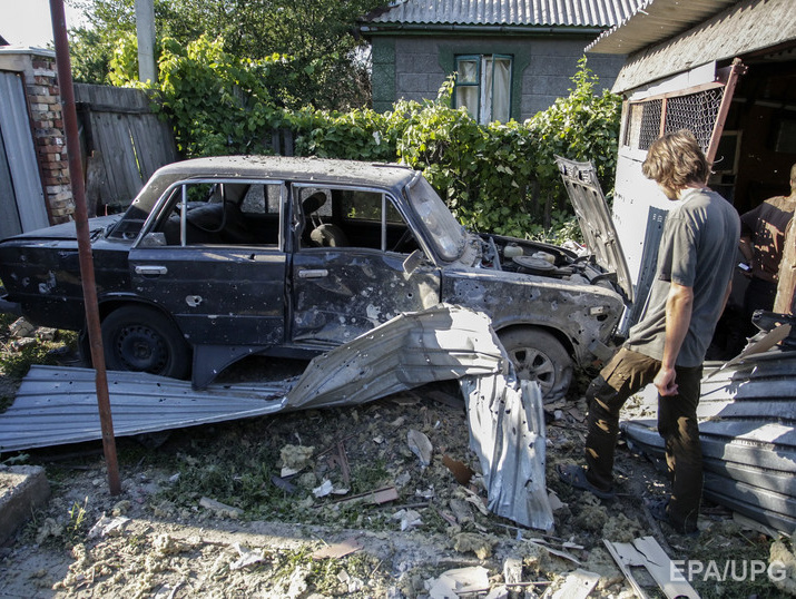 Аброськин: Ночью боевики из артиллерии обстреляли город Дзержинск, ранив трех мирных жителей