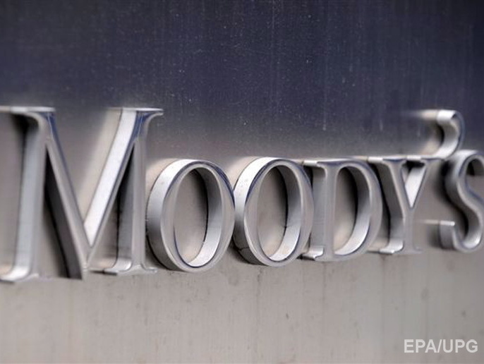 Агентство Moody's: Из-за падения цен на нефть и ослабления рубля рецессия в России будет углубляться