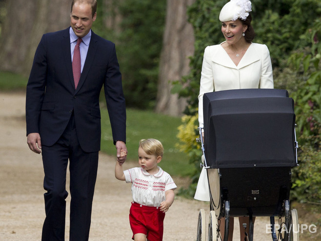Родители принца Джорджа жалуются на надоедливых папарацци