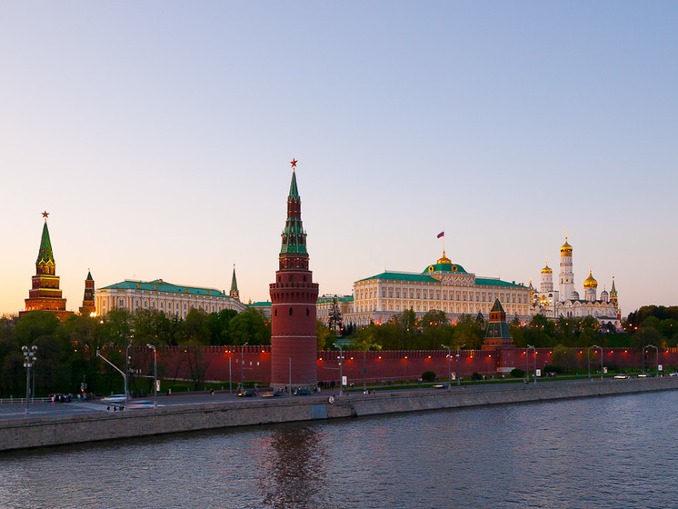 26-летний москвич открыл стрельбу из обреза у стен Кремля