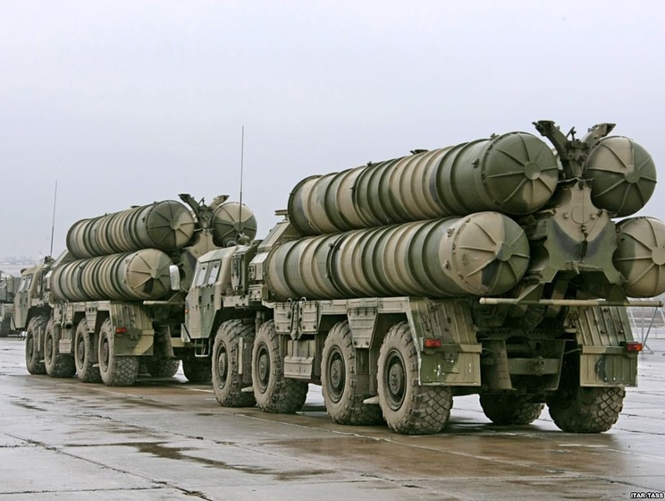В США обеспокоены возможной поставкой ракетных комплексов С-300 из России в Иран