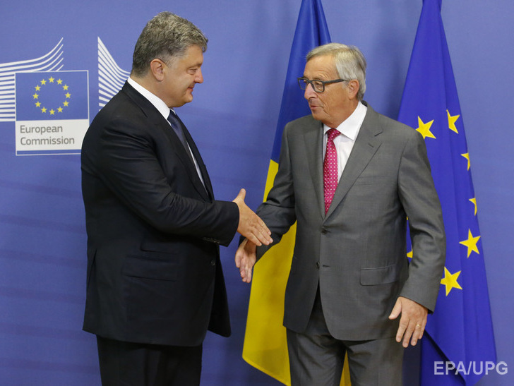 Порошенко: Украина постоянно будет поднимать вопрос введения миротворцев на Донбасс