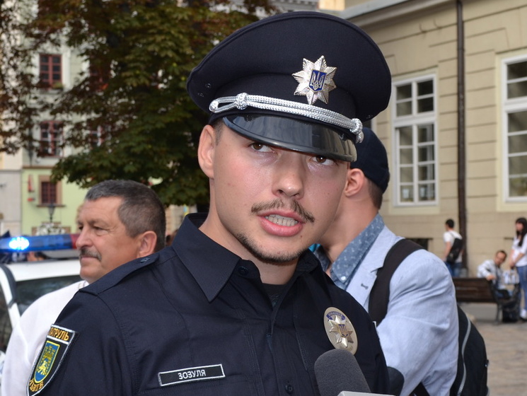 СМИ: Сотрудники ГАИ оштрафовали за превышение скорости главу патрульной полиции Львова Зозулю