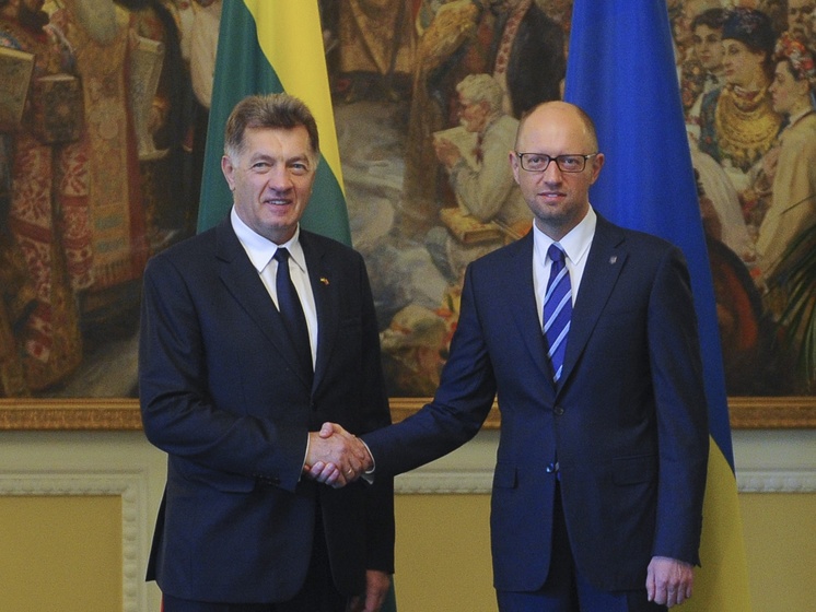 Яценюк: Соглашение о зоне свободной торговли между Украиной и ЕС при любых обстоятельствах вступит в силу с 1 января 2016 года