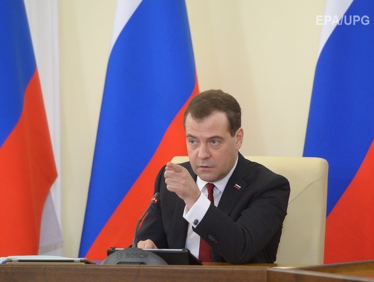 Медведев: Реверсный газ обходится Украине на $20–30 дороже, чем российский