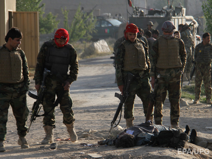 Reuters: В Афганистане талибы напали на тюрьму и освободили 352 заключенных