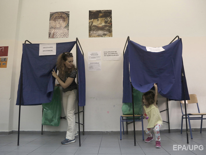 На парламентских выборах в Греции побеждает партия СИРИЗА