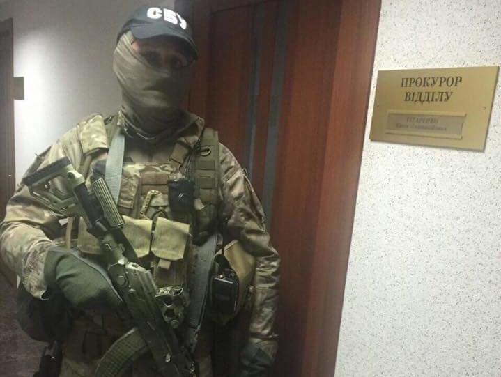 Сакварелидзе: В Харькове на взятке $5 тыс. задержаны два прокурора