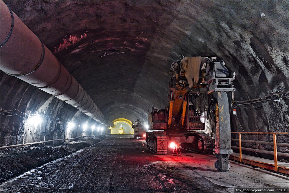 Длина Бескидского тоннеля с учетом порталов составляет 1822 метра. Фото: tov_tob / LiveJournal