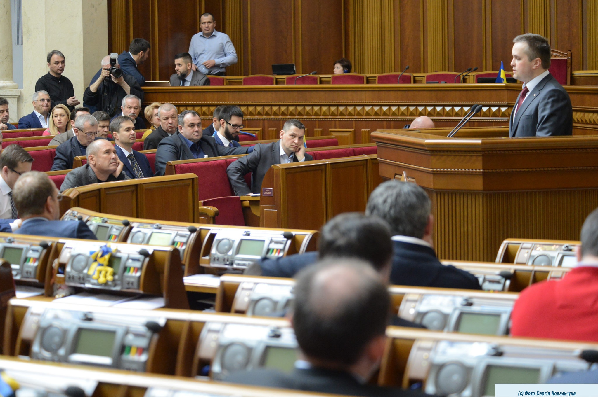 Депутаты заслушали выступление Холодницкого. Фото: Verkhovna Rada / Flickr