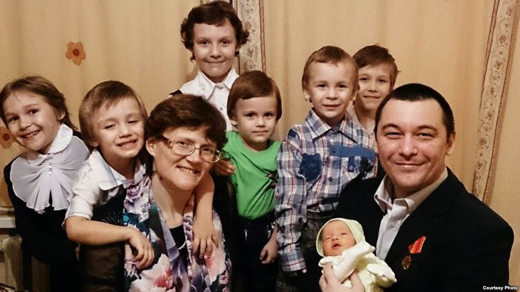 Многодетную маму Светлану Давыдову из Вязьмы за звонок в украинское посольство обвиняют в государственной измене. Фото: svoboda.org