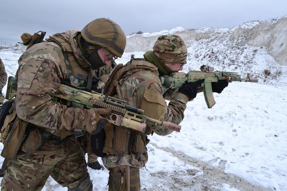 Спецназ на снегу: тренировка хмельницких военных в зоне АТО. Фоторепортаж / Гордон