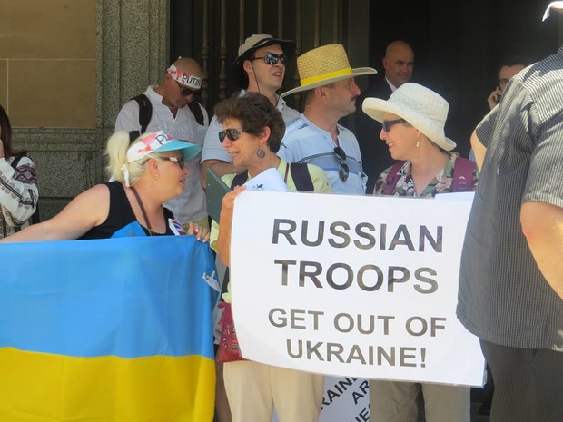 Украинцы в Австралии протестовали против визита Путина. Фоторепортаж / Гордон