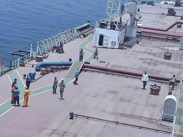 ﻿Дев'ятеро українських моряків із затриманого танкера Sea Shark повертаються в Україну – МЗС 