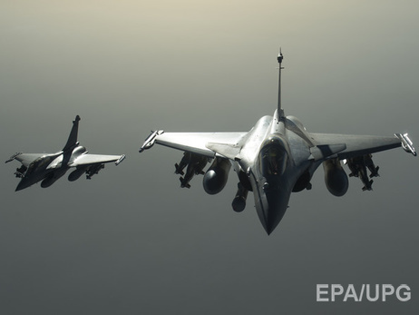 Минобороны России опубликовало кадры авиаудара в Сирии. Видео