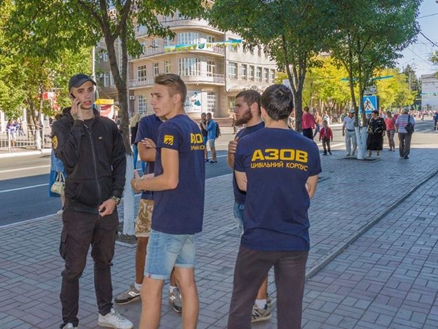 К блокаде Крыма присоединились активисты Гражданского корпуса "Азов" 