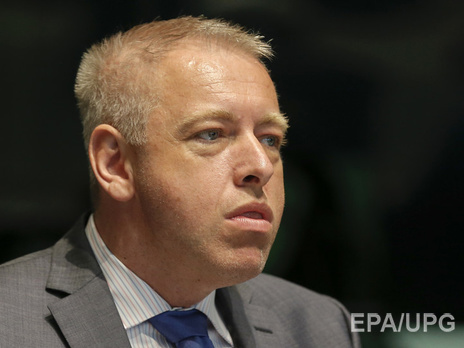 Associated Press: Глава МВД Чехии раскритиковал авиаудары РФ в Сирии