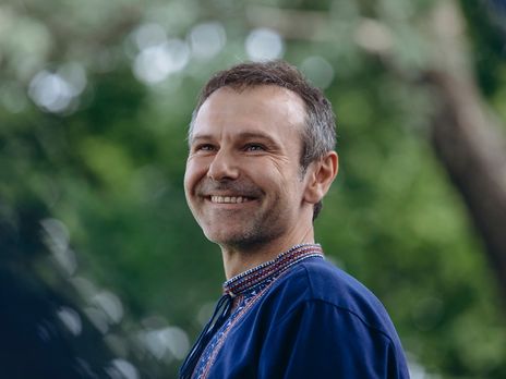 Вакарчук заявил, что вложил в партию 