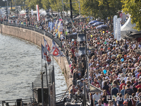 Германия празднует 25-ю годовщину объединения. Фоторепортаж