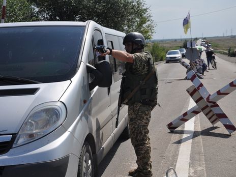 ﻿Посольство Швейцарії передало на тимчасово окуповані території майже 400 тонн гуманітарної допомоги – Держприкордонслужба України