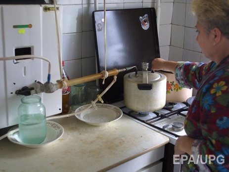 Российское правительство разрешило уничтожать конфискованный алкоголь