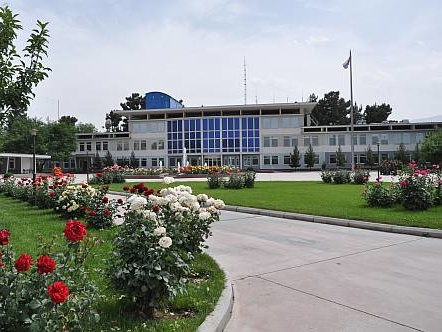 СМИ: Смертник устроил взрыв недалеко от посольства России в Афганистане