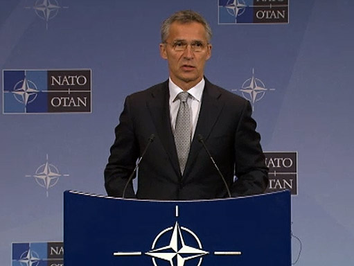 Столтенберг: НАТО обеспокоено развертыванием Россией значительных сил в Сирии