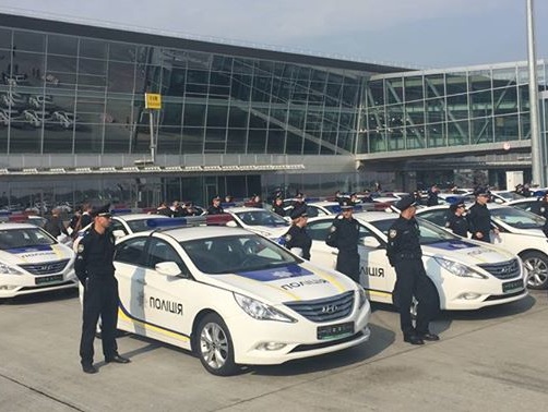 Новая полиция приступила к патрулированию в аэропорту Борисполь