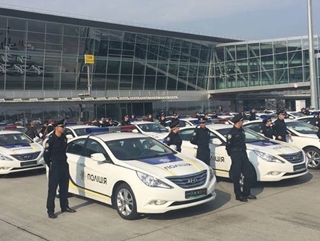 Новая полиция приступила к патрулированию в аэропорту Борисполь