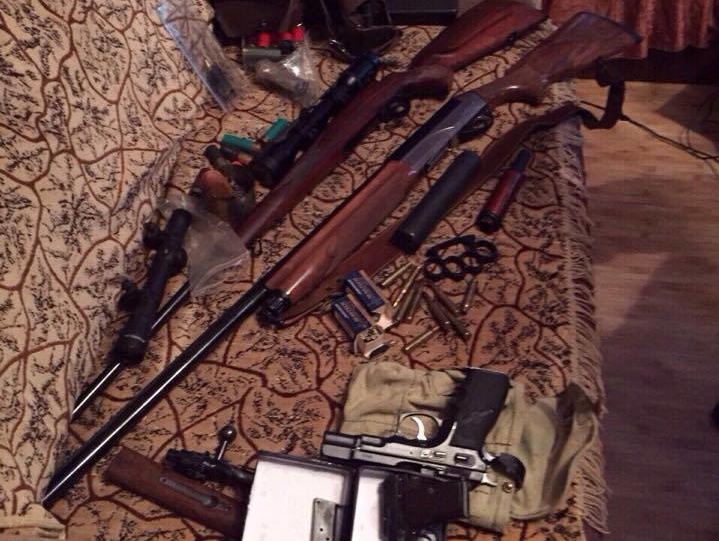 В Киевской области правоохранители изъяли арсенал оружия и боеприпасов