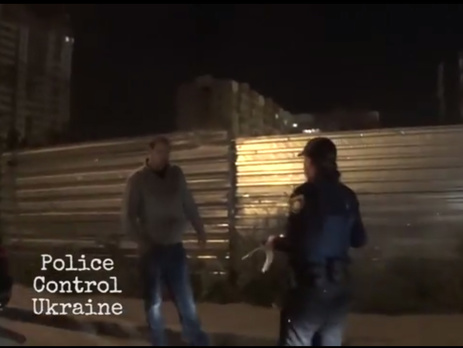 Прокуратура Харьковской области проверяет информацию о попытке подкупа милиционером патрульных полицейских. Видео