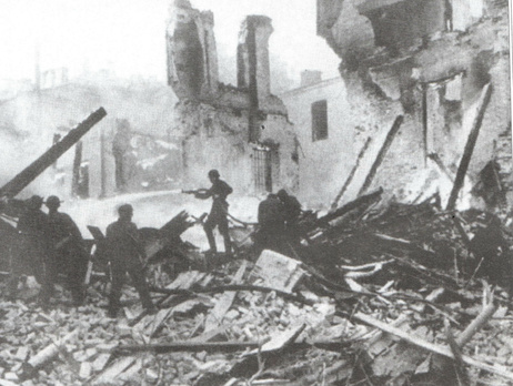 Киевлянка Хорошунова в дневнике 1941 года: Из ста человек окружающих с трудом пятеро верят в то, что поражение наше не окончательное