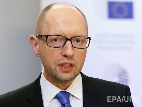 Яценюк поручил Государственной фискальной службе сократить сроки регистрации предпринимателей до суток