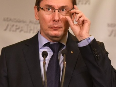 Луценко: Выборы на Донбассе могут пройти в апреле 2016 года