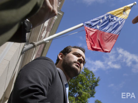 ﻿Посол РФ у Венесуелі спростував інформацію, що російські військові фахівці виїжджають із країни